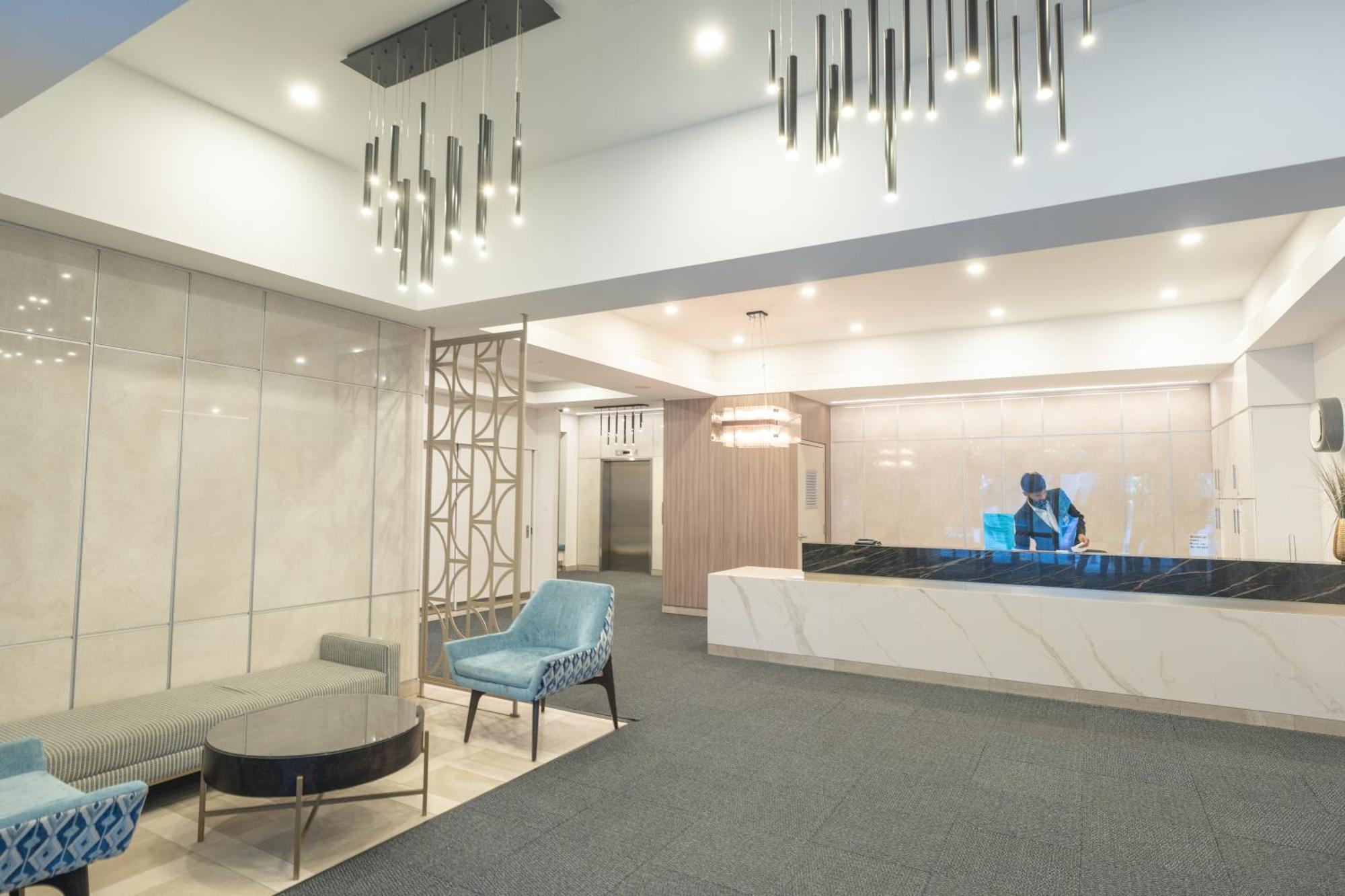 Boutique Suite Of Downtown Торонто Экстерьер фото